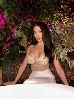 Adeline profile in Dubai