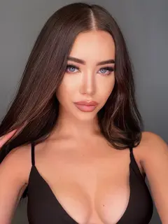 Adeline profile in Dubai