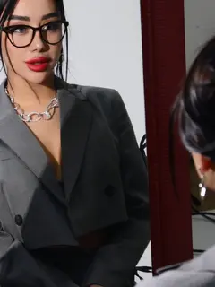 Azalea profile in Dubai