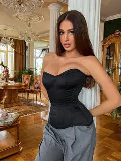 Sophia profile in Dubai